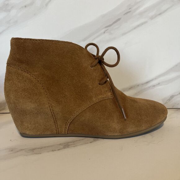 Nine West Shoes - Nine West Women’s 2in Wedge Boots Size 6.5M Tan Suede Lace Up Ankle Booties